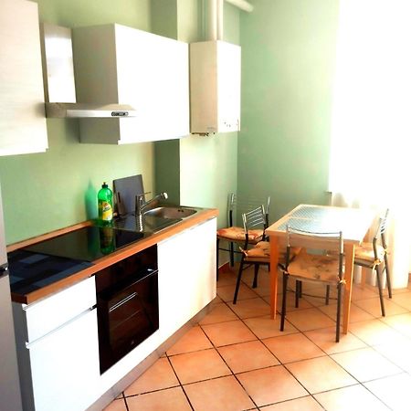 La Siesta Apartment Новара Екстериор снимка