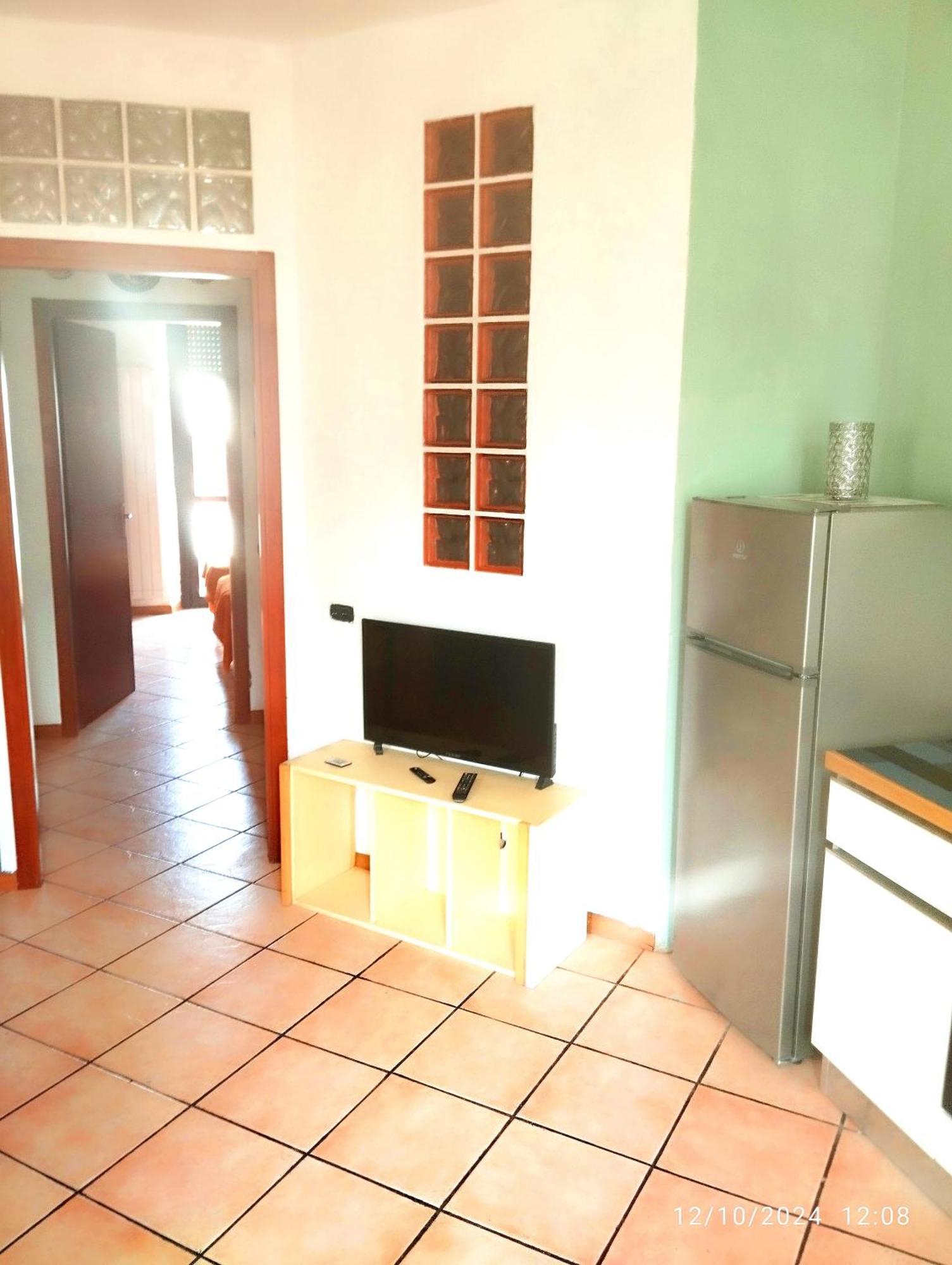 La Siesta Apartment Новара Екстериор снимка